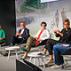 Mona Neubaur (2.v.r.), Ministerin für Wirtschaft, Industrie, Klimaschutz und Energie des Landes Nordrhein-Westfalen, diskutierte mit Judith Kleinemeyer, Managerin Government Affairs Ford Deutschland, Frank Mund, Präsident Verband des KFZ-Gewerbes NRW, Susanne Fabry, Mitglied des Vorstands und Arbeitsdirektorin RheinEnergie, und Moderator Gregor Schnittker (von links).