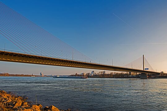 Bonn, Nordbrücke, Brücke, Autobahn