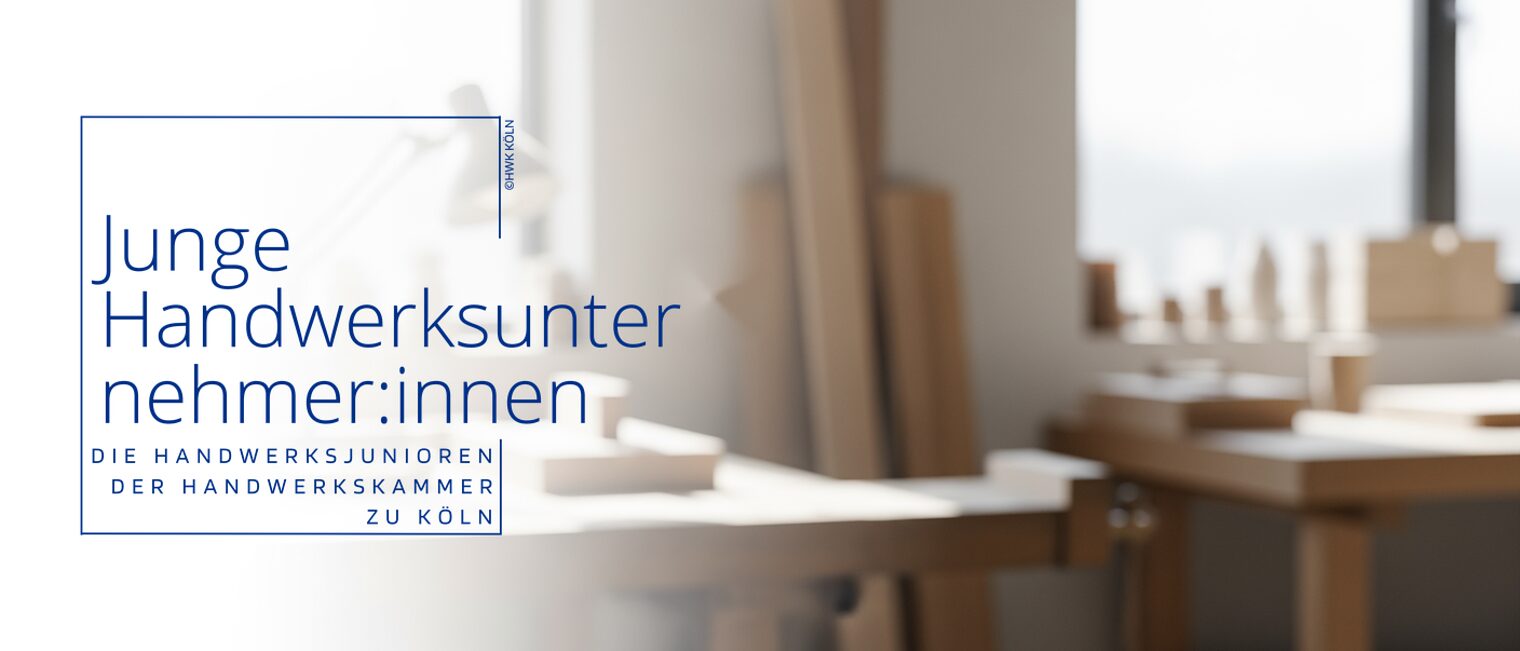 Bild mit dem Logo der Jungen Handwerksunternehmer:innen. Im Hintergrund ist eine Werkstatt erkennbar