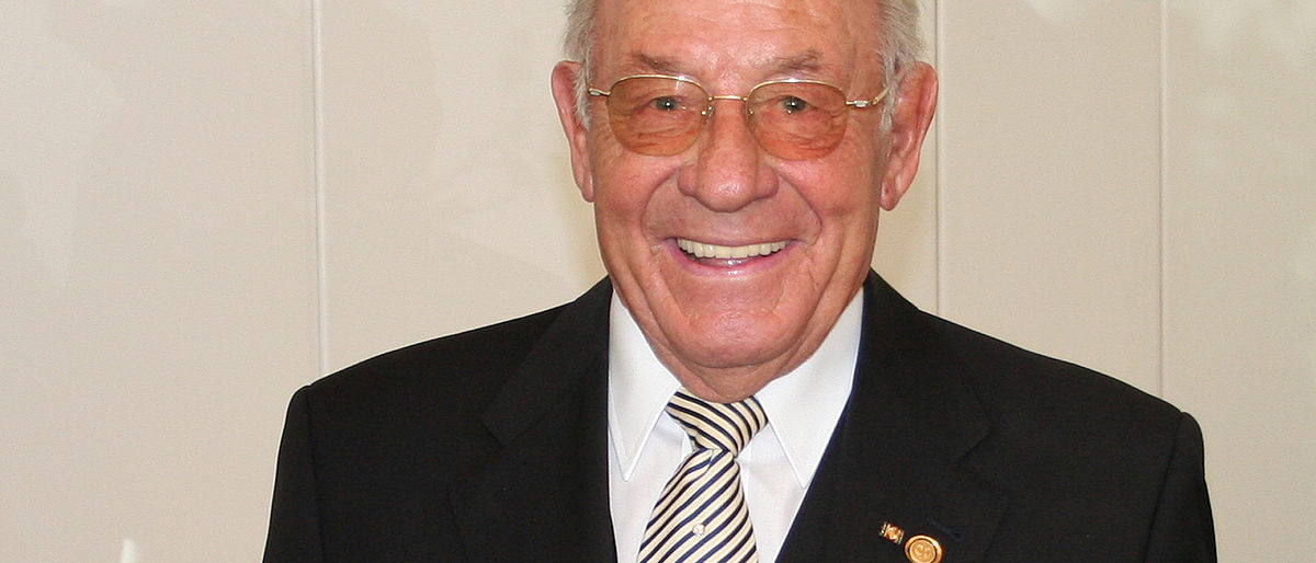 Hans Langemann, Ehrenpräsident der Handwerkskammer zu Köln, ist im Alter von 96 Jahren verstorben Hans Langemann, Ehrenpräsident der Handwerkskammer zu Köln, ist im Alter von 96 Jahren verstorben