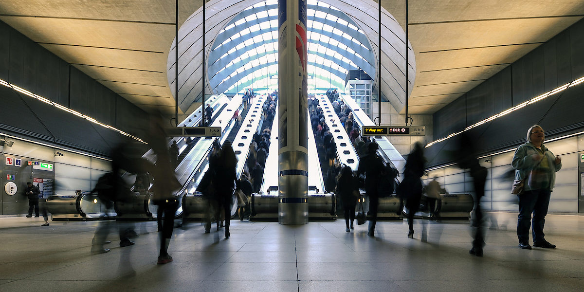 Gehen Sie mit uns neue Wege. LONDON - APRIL 10: Commuters inside Canary Wharf Station on April 10, 2013 in London, UK. It is the busiest station on the London Underground with over 40 million passengers each year. Schlagwort(e): uk, hour, sign, line, tube, time, city, rush, work, metro, urban, train, track, hurry, london, people, subway, motion, inside, indoor, canary, traffic, commute, transit, england, railway, british, station, arrival, business, commuter, entrance, security, building, traveler, interior, platform, railroad, transport, passenger, rush hour, underground, canary wharf, transportation, united kingdom, business people, uk, hour, sign, line, tube, time, city, rush, work, metro, urban, train, track, hurry, london, people, subway, motion, inside, indoor, canary, traffic, commute, transit, england, railway, british, station, arrival, business, commuter, entrance, security, building, traveler, interior, platform, railroad, transport, passenger, rush hour, underground, canary wharf, transportation, united kingdom, business people