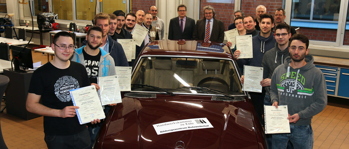 Absolventen der Old- und Youngtimer-Schulung