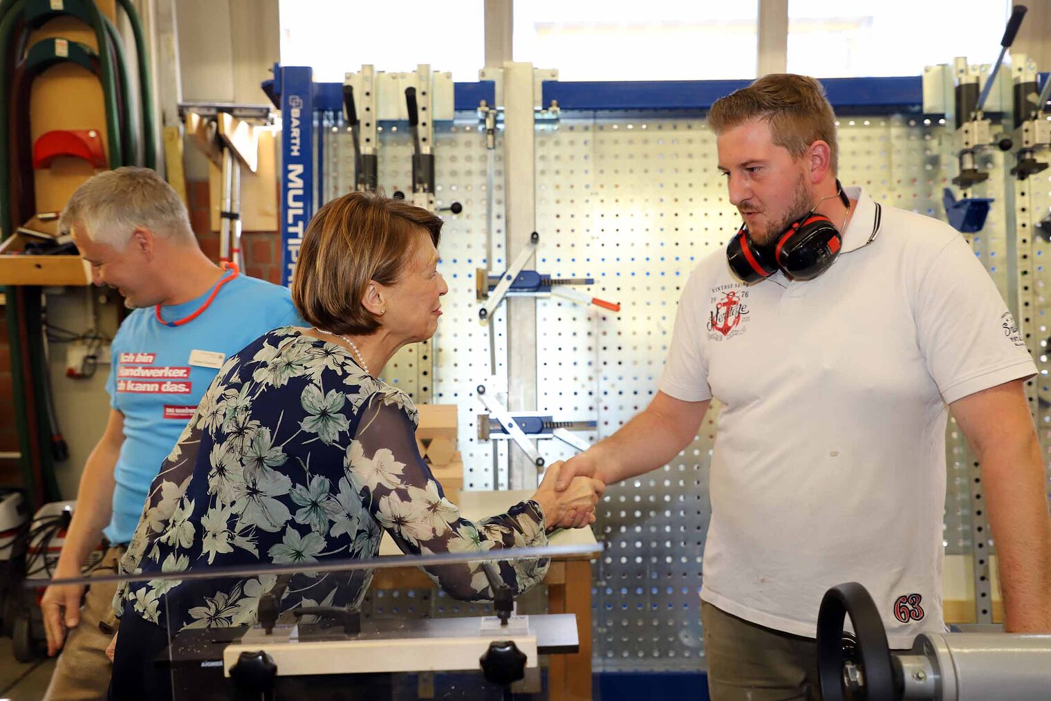 Elke Büdenbender besuchte das Bildungszentrum Butzweilerhof Elke Büdenbender besuchte das Bildungszentrum Butzweilerhof