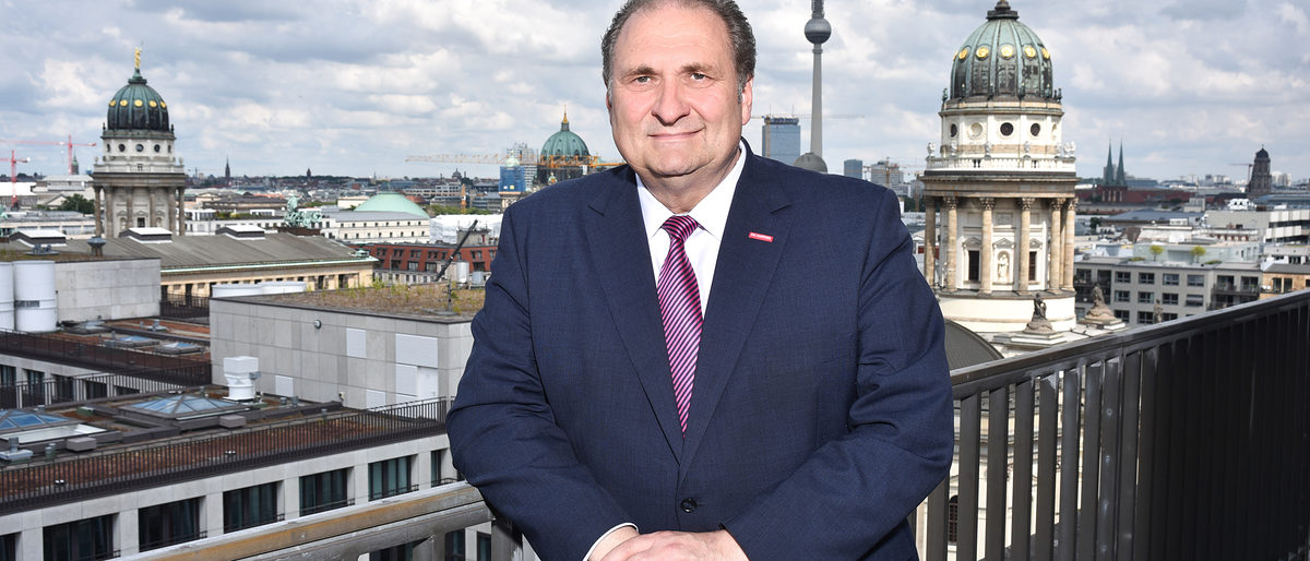 Hans Peter Wollseifer, Präsident der Handwerkskammer zu Köln und des Zentralverbands des Deutschen Handwerks (ZDH) Hans Peter Wollseifer, Präsident der Handwerkskammer zu Köln und des Zentralverbands des Deutschen Handwerks (ZDH)