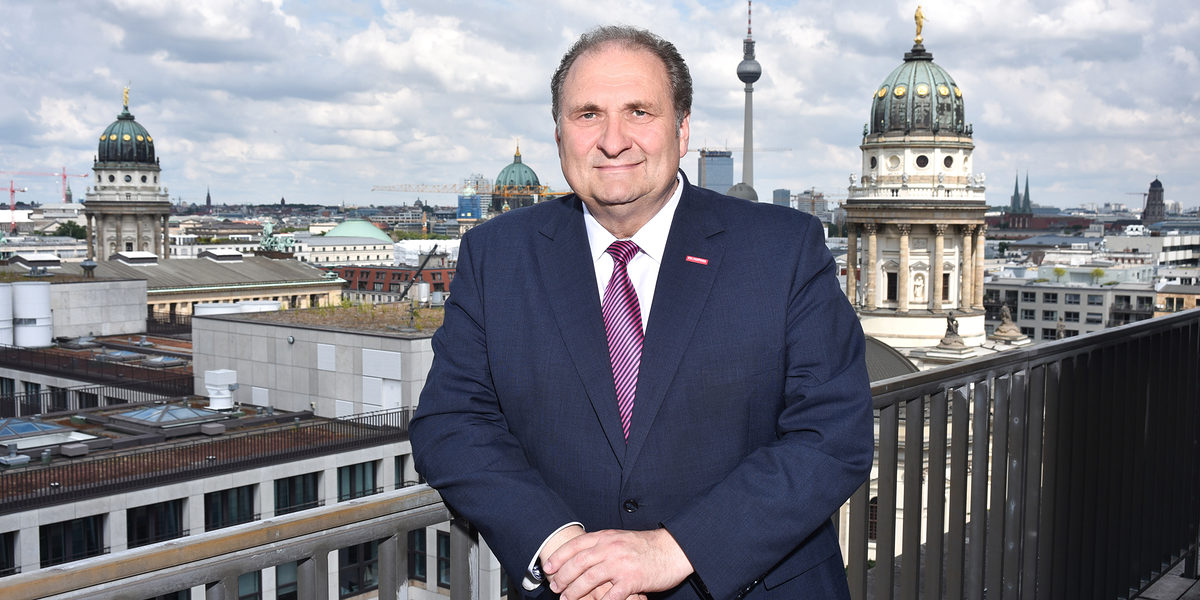 Hans Peter Wollseifer, Präsident der Handwerkskammer zu Köln und des Zentralverbands des Deutschen Handwerks (ZDH) Hans Peter Wollseifer, Präsident der Handwerkskammer zu Köln und des Zentralverbands des Deutschen Handwerks (ZDH)
