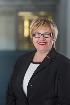 Petra Thiel