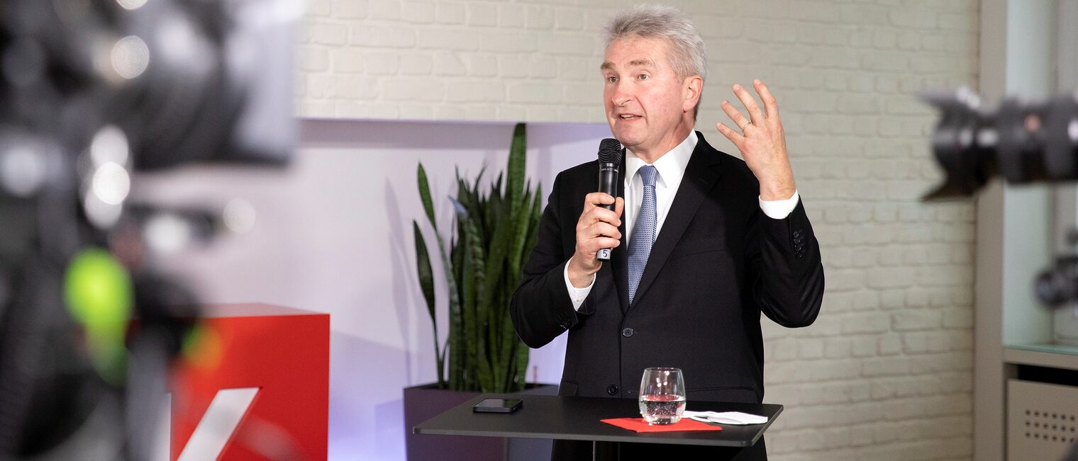 NRW-Wirtschaftsminister Prof. Dr. Andreas Pinkwart