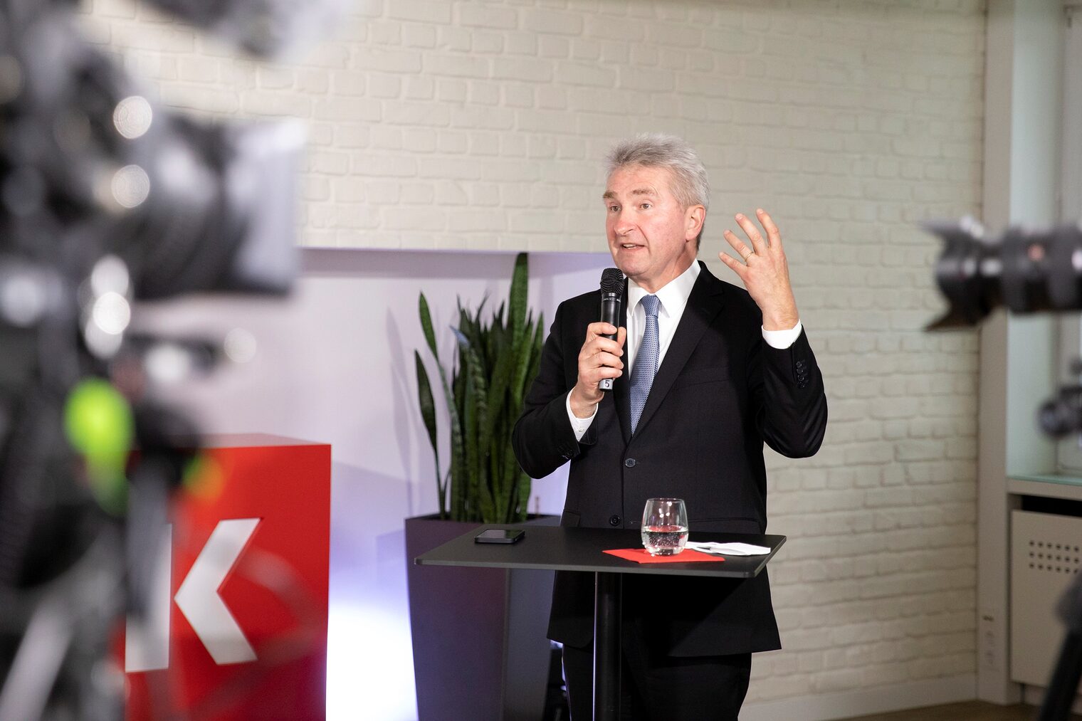 NRW-Wirtschaftsminister Prof. Dr. Andreas Pinkwart