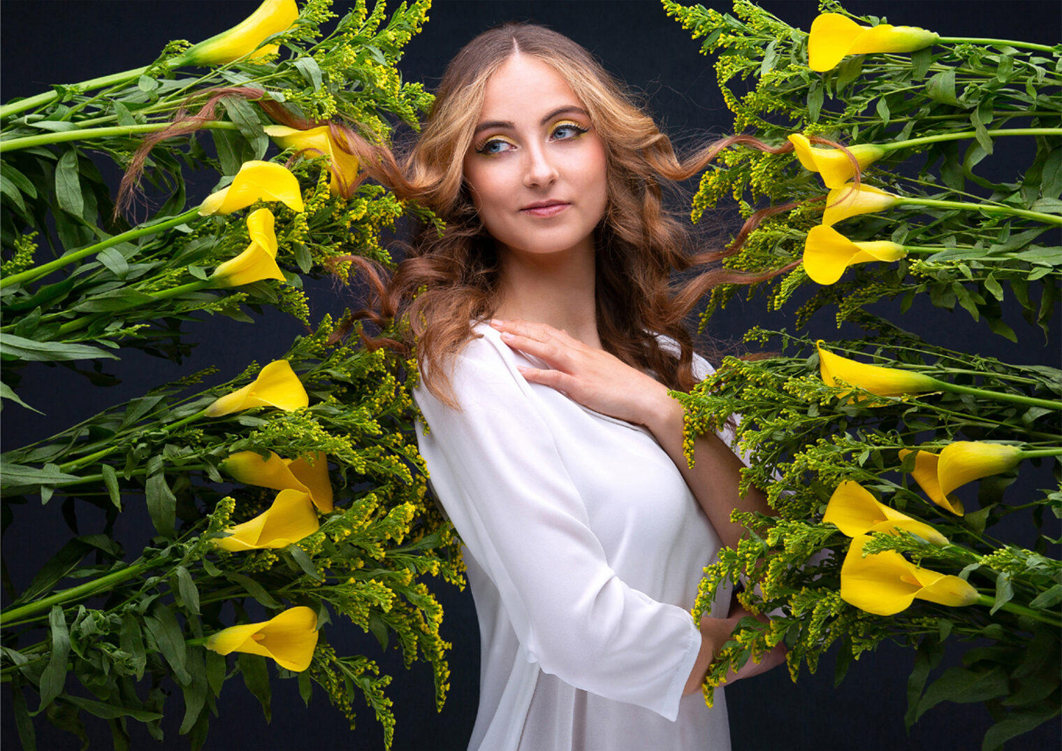 Frau mit Callas | Gesellenprüfung 2021 | Berufskolleg Kartäuserwall Frau mit Callas | Gesellenprüfung 2021 | Berufskolleg Kartäuserwall