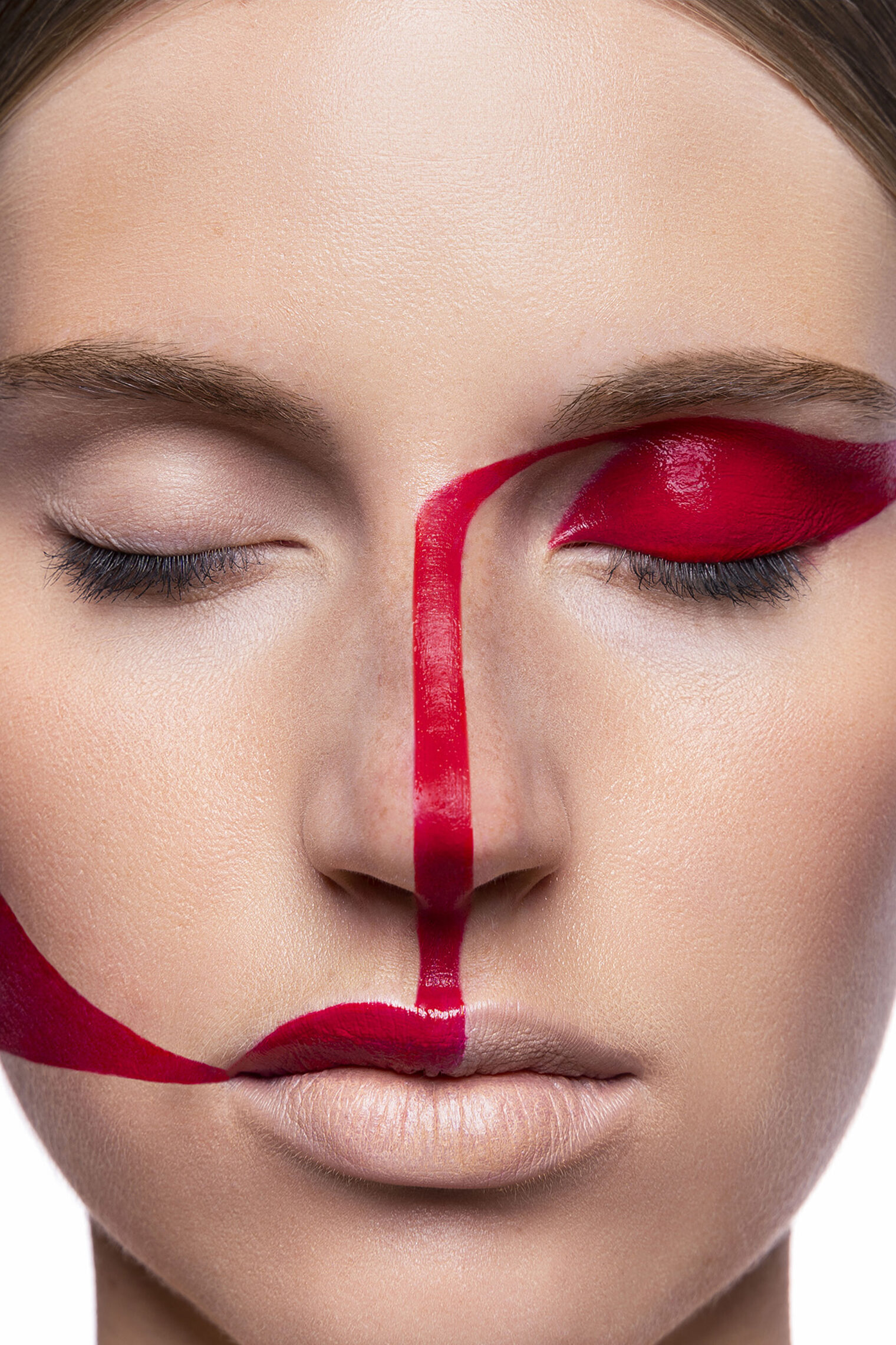 Portrait Frau MakeUp Rot | | Gesellenprüfung 2021 | Berufskolleg Kartäuserwall Portrait Frau MakeUp Rot | | Gesellenprüfung 2021 | Berufskolleg Kartäuserwall