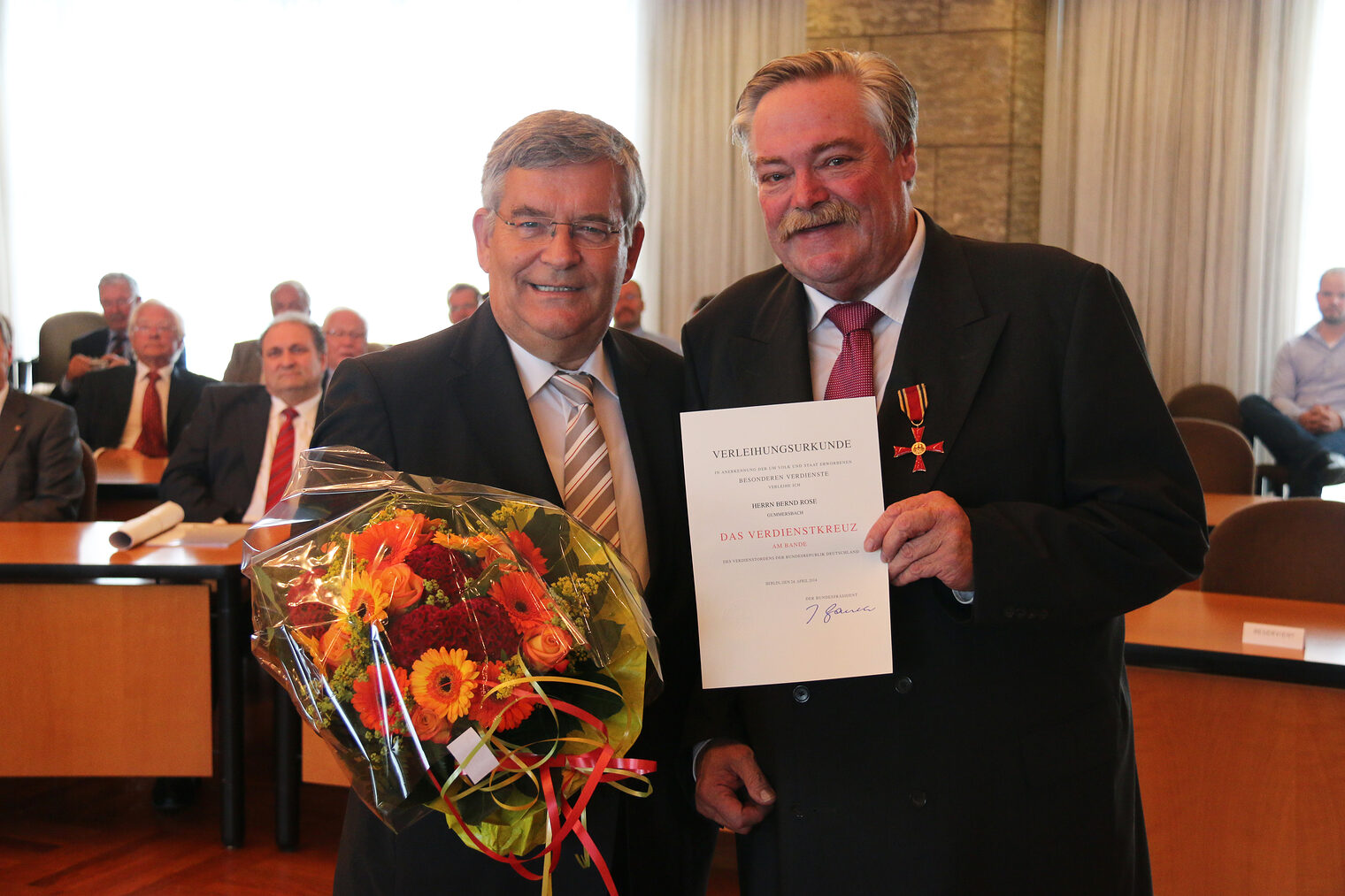 Vizepräsident Bernd Rose erhält Bundesverdienstkreuz 19