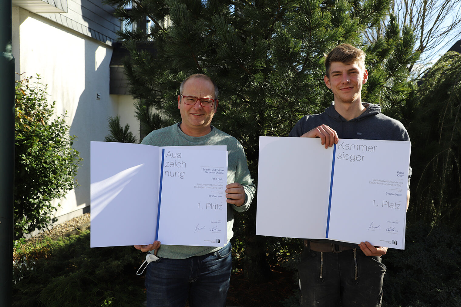 PLW-Straßen und Tiefbau Sebastian Engelke_Fabio Knorr_Foto Katharina Kohleick_IMG_8841
