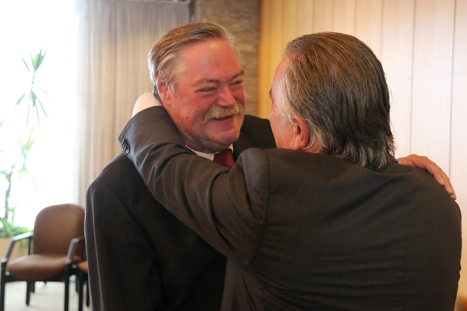 Vizepräsident Bernd Rose erhält Bundesverdienstkreuz 40