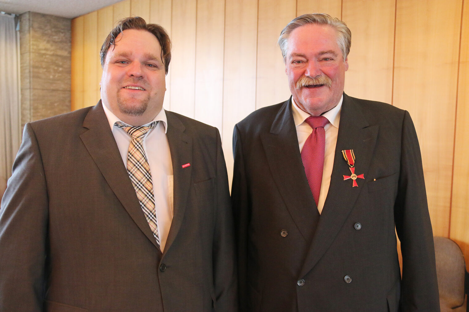 Vizepräsident Bernd Rose erhält Bundesverdienstkreuz 43