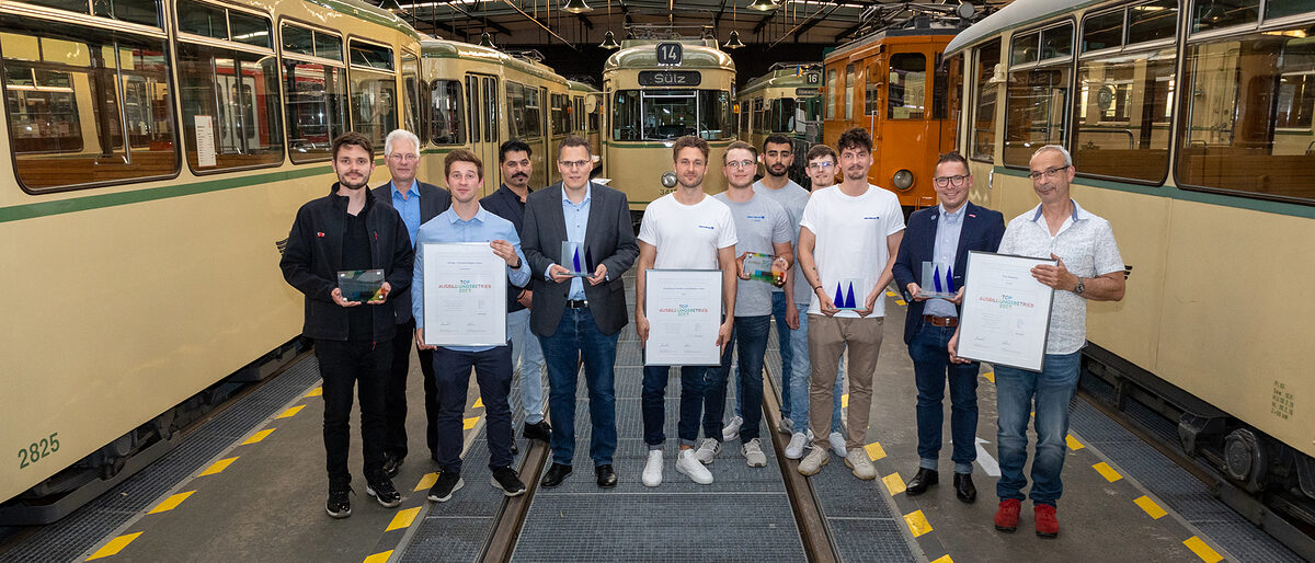 Die TOP AUSBILDUNGSBETRIEBE 2022 der Handwerkskammer zu Köln: Königs + Woisetschläger, Kirschbaum Fenster und Rollladen GmbH, Uhrmacherei Timo Boxberg Die TOP AUSBILDUNGSBETRIEBE 2022 der Handwerkskammer zu Köln: Königs + Woisetschläger, Kirschbaum Fenster und Rollladen GmbH, Uhrmacherei Timo Boxberg