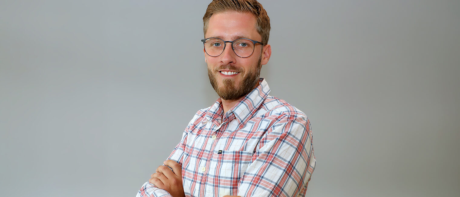 Marius Siebenhaar, Projektkoordinator der Initiative "HANDWERKimWIEDERAUFBAU" Marius Siebenhaar, Projektkoordinator der Initiative "HANDWERKimWIEDERAUFBAU"