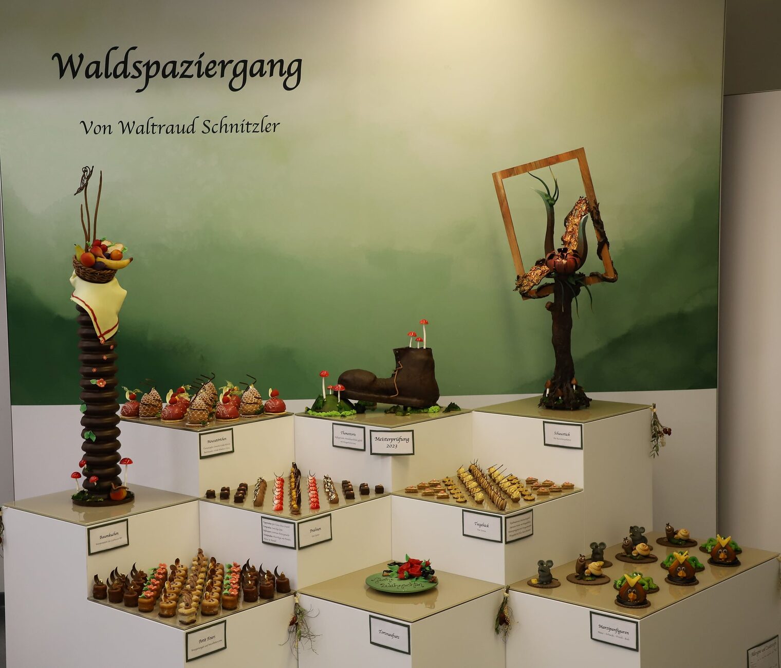 Waltraud Schnitzler Thema: Waldspaziergang