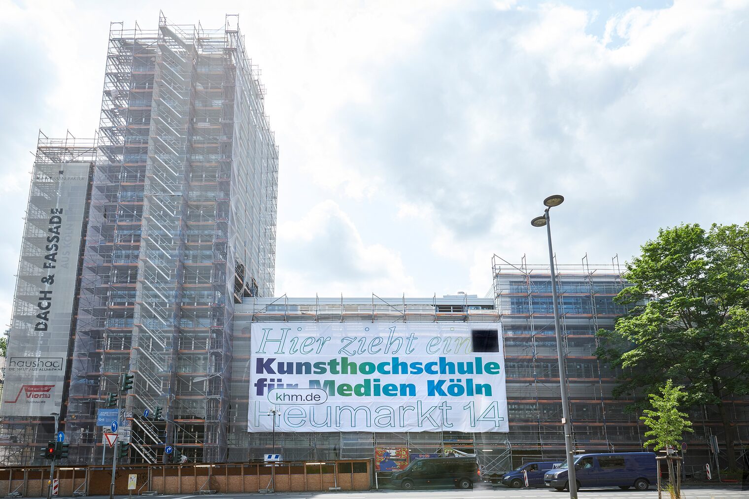 Neues Hauptgebäude der KHM am Heumarkt 14, eingerüstet.